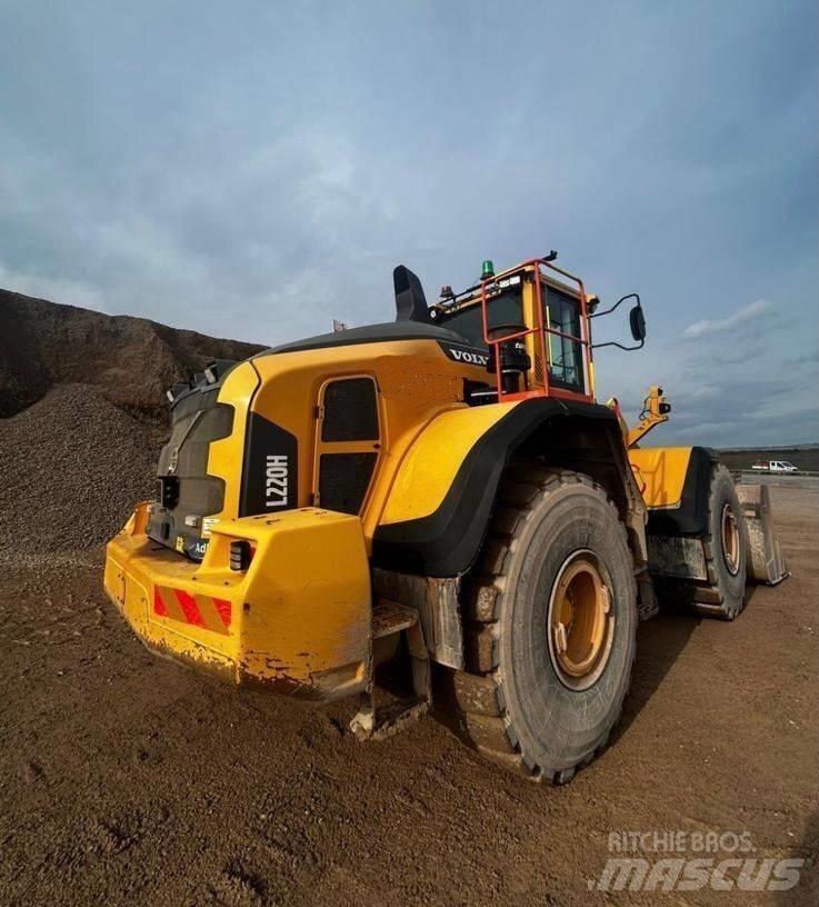 Volvo L 220 H Incarcator pe pneuri