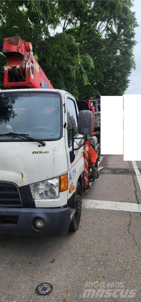 Horyong SKY280 Platforme aeriene montate pe camion