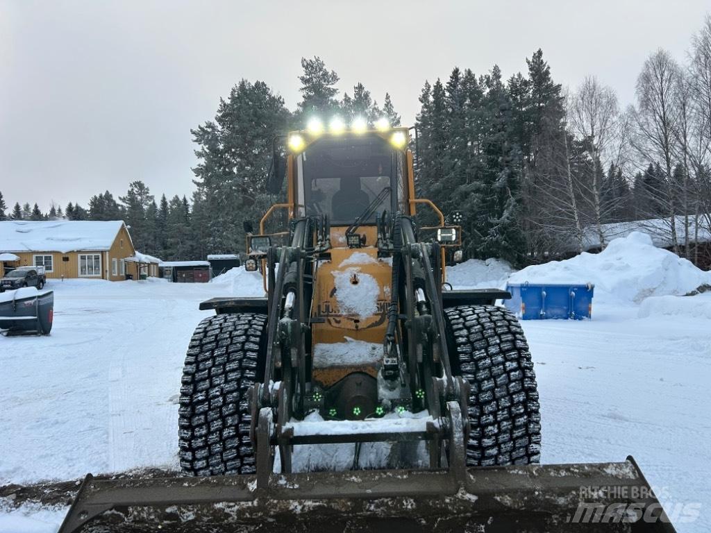 Ljungby L 18 Incarcator pe pneuri