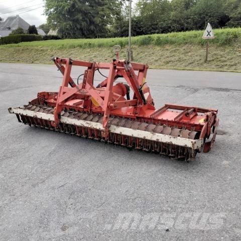 Kuhn HR3001D Grapa si pluguri rotative