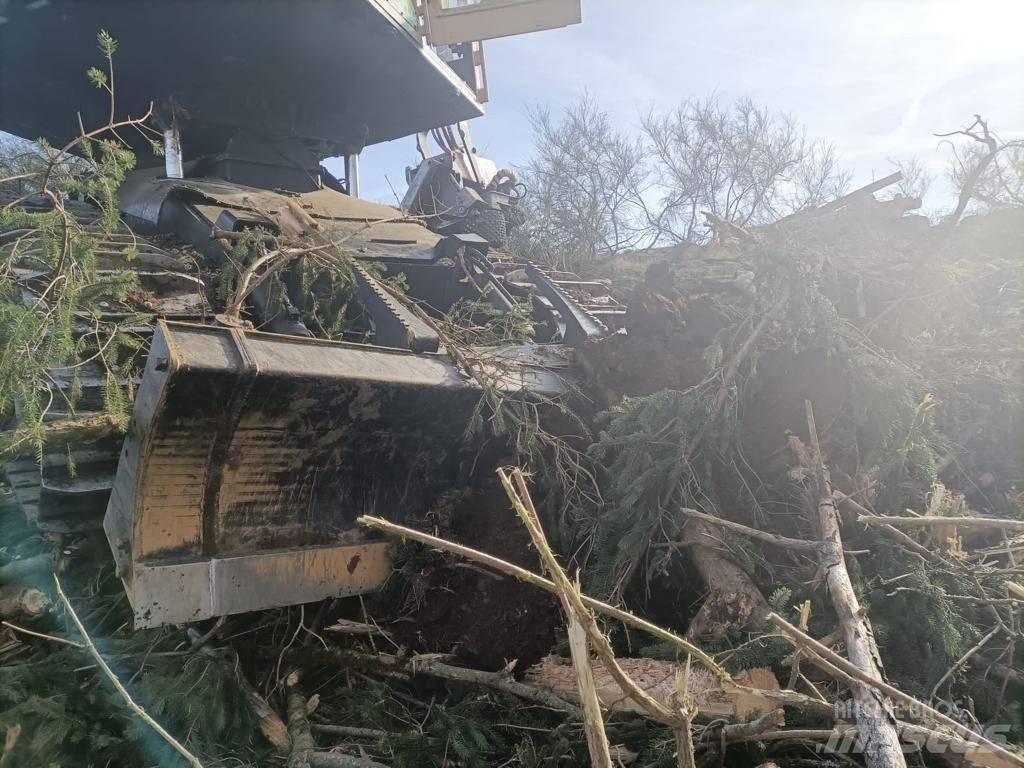 Timbco T445D Combine forestiere