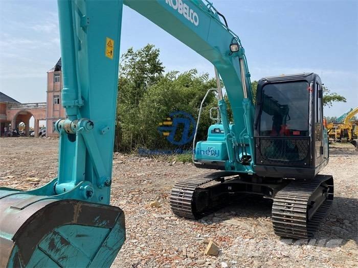 Kobelco SK 140 Excavatoare pe șenile
