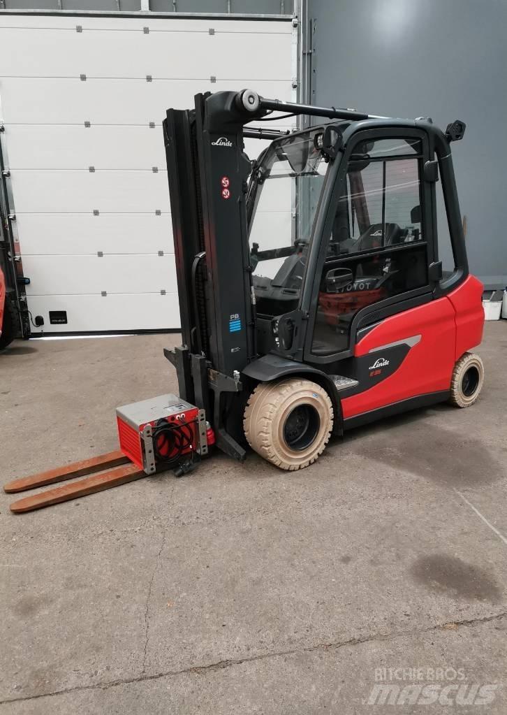Linde E35L-01 Stivuitor electric