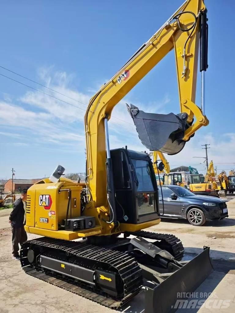 CAT 307E2 Excavatoare pe șenile
