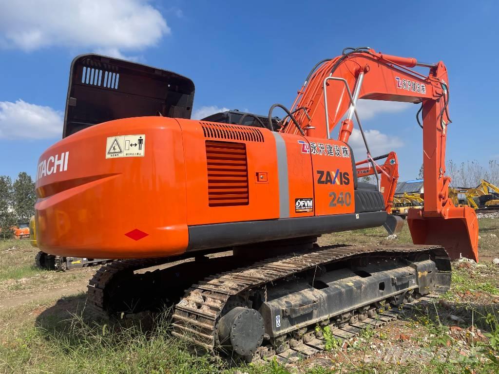 Hitachi ZX 240 Excavatoare pe șenile
