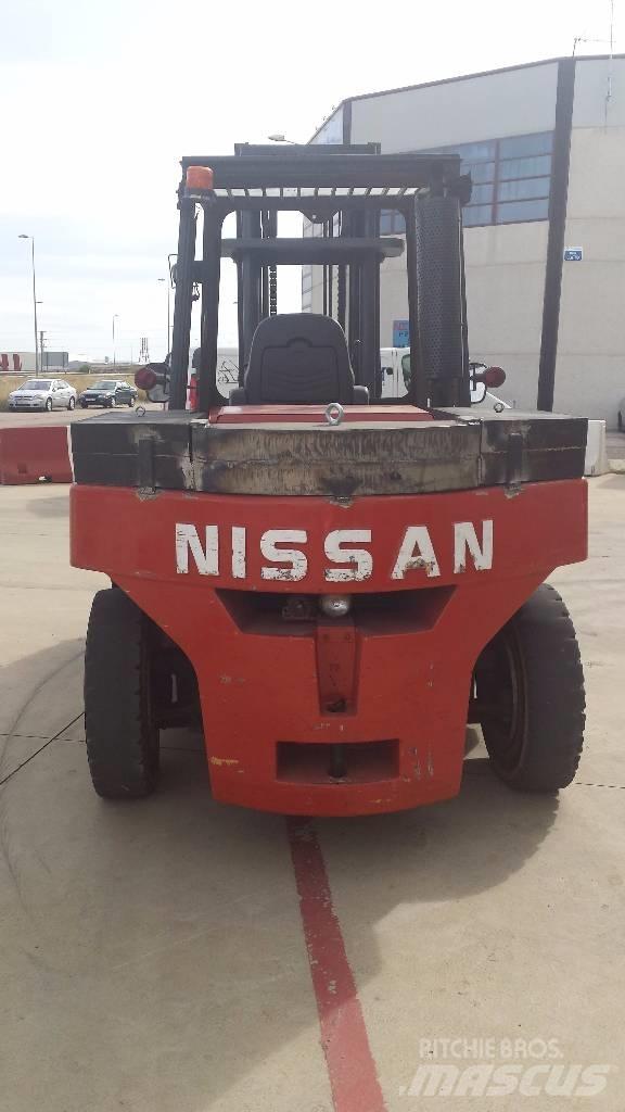 Nissan WF05H70U Stivuitor diesel