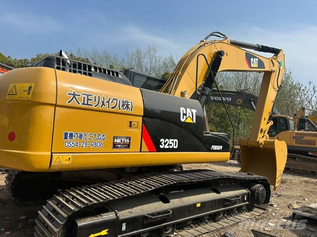 CAT 325 D Excavatoare 7t - 12t