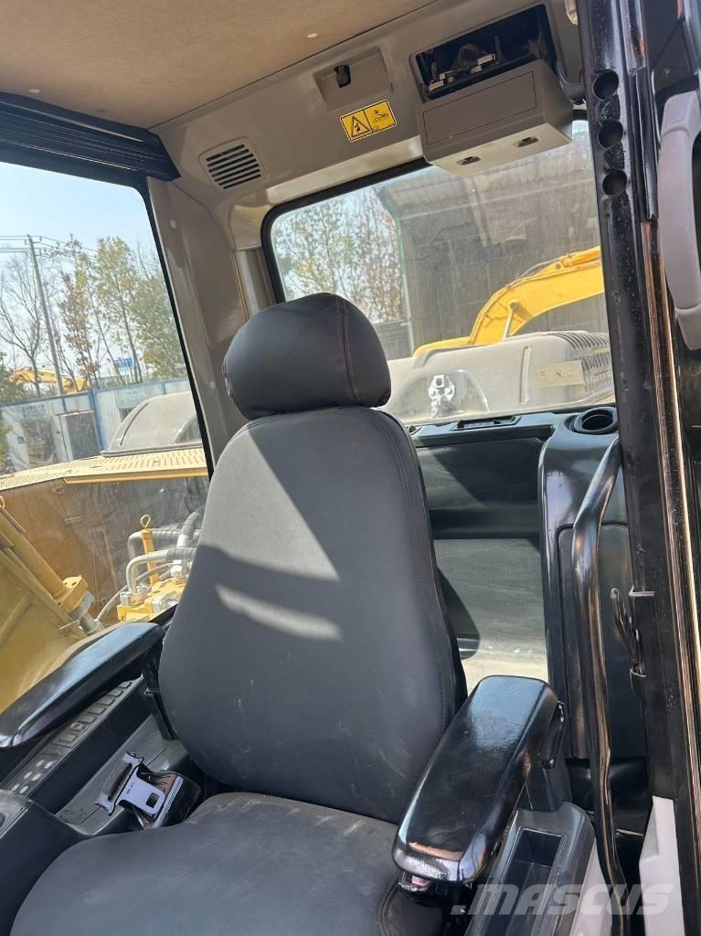 CAT 325 D Excavatoare 7t - 12t