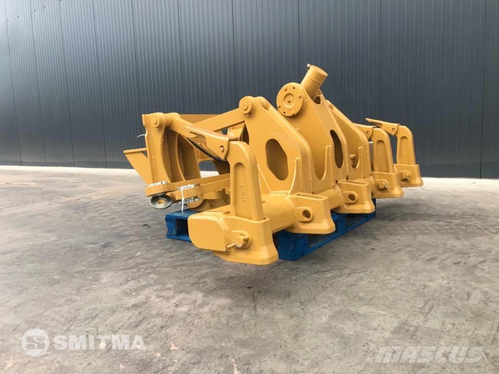 CAT 160M2 Scarificatoare