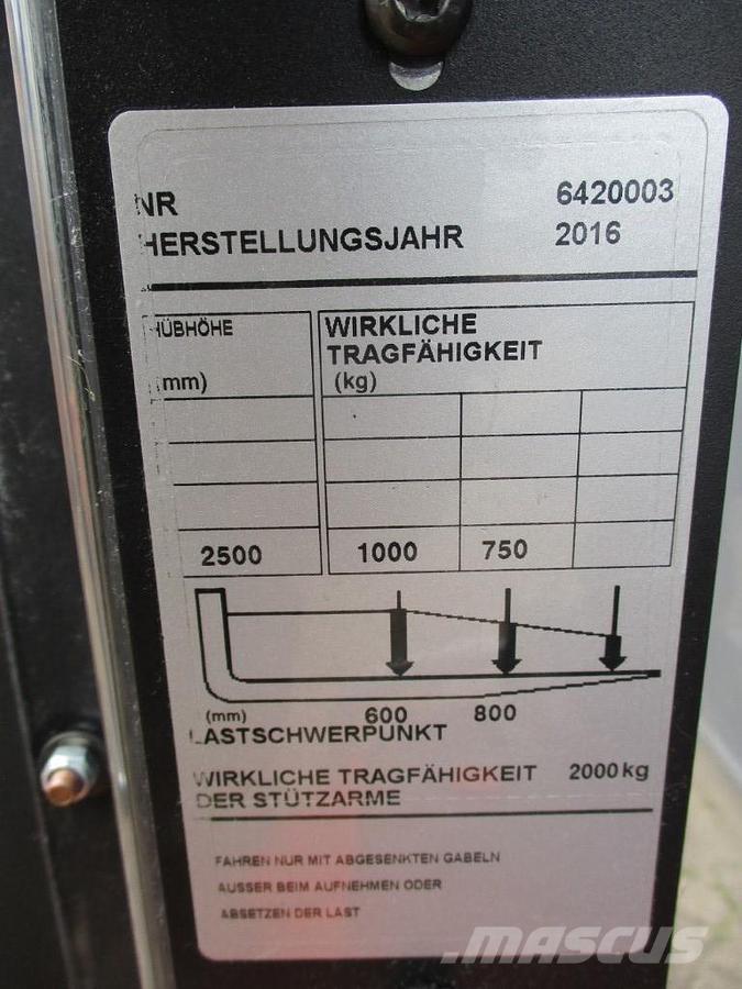 BT SPE200D Transpaleta cu platforma