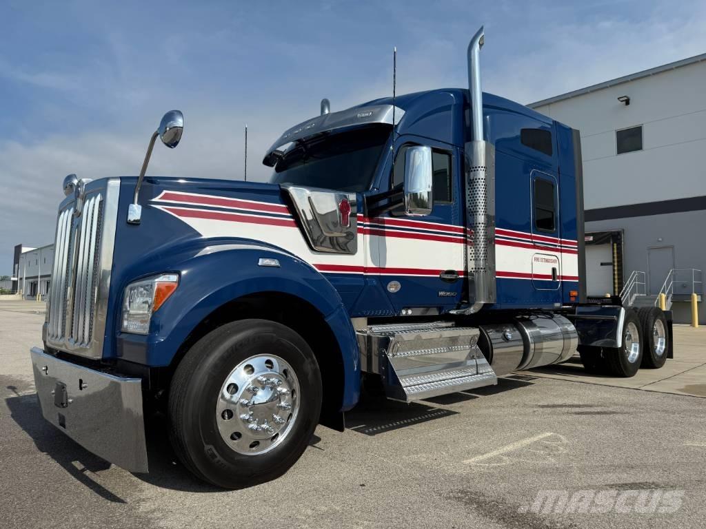 Kenworth W 990 Autotractoare