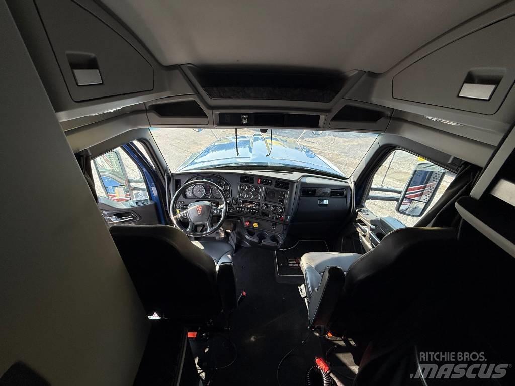Kenworth W 990 Autotractoare