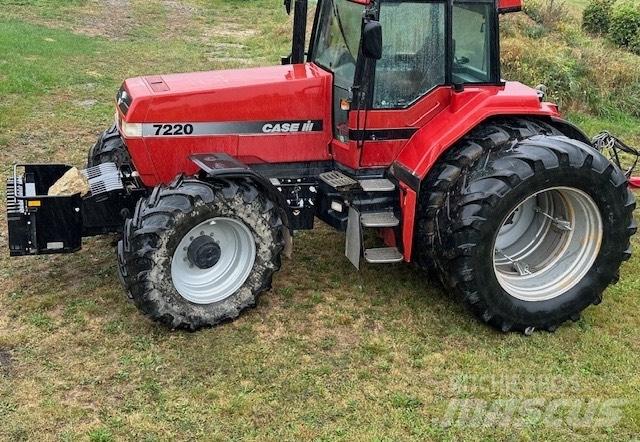 Case IH 7220 Magnum Tractoare