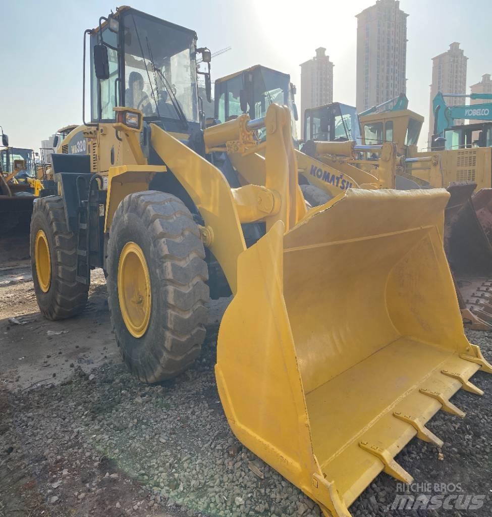 Komatsu WA 320-5 Incarcator pe pneuri