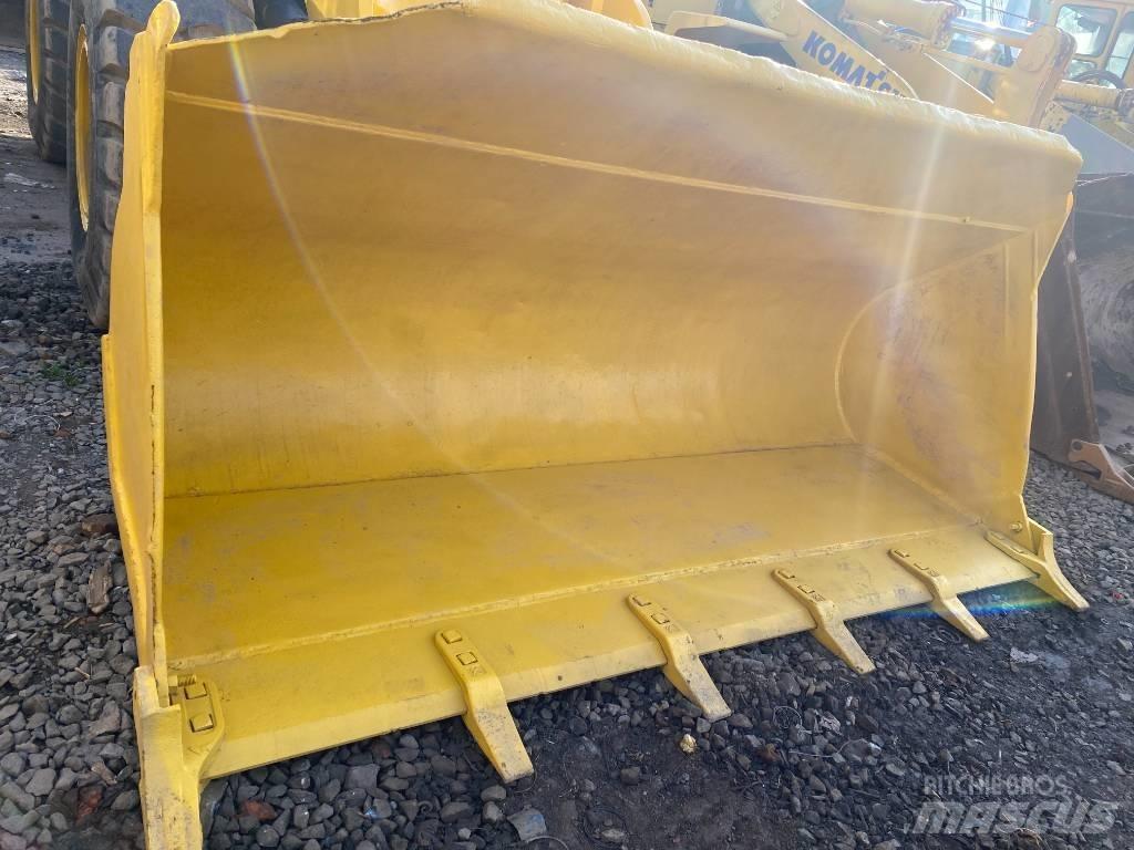 Komatsu WA 320-5 Incarcator pe pneuri