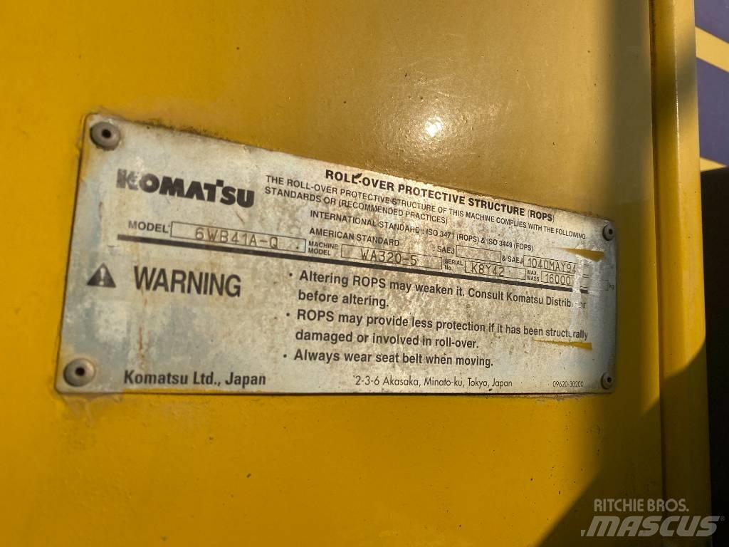 Komatsu WA 320-5 Incarcator pe pneuri