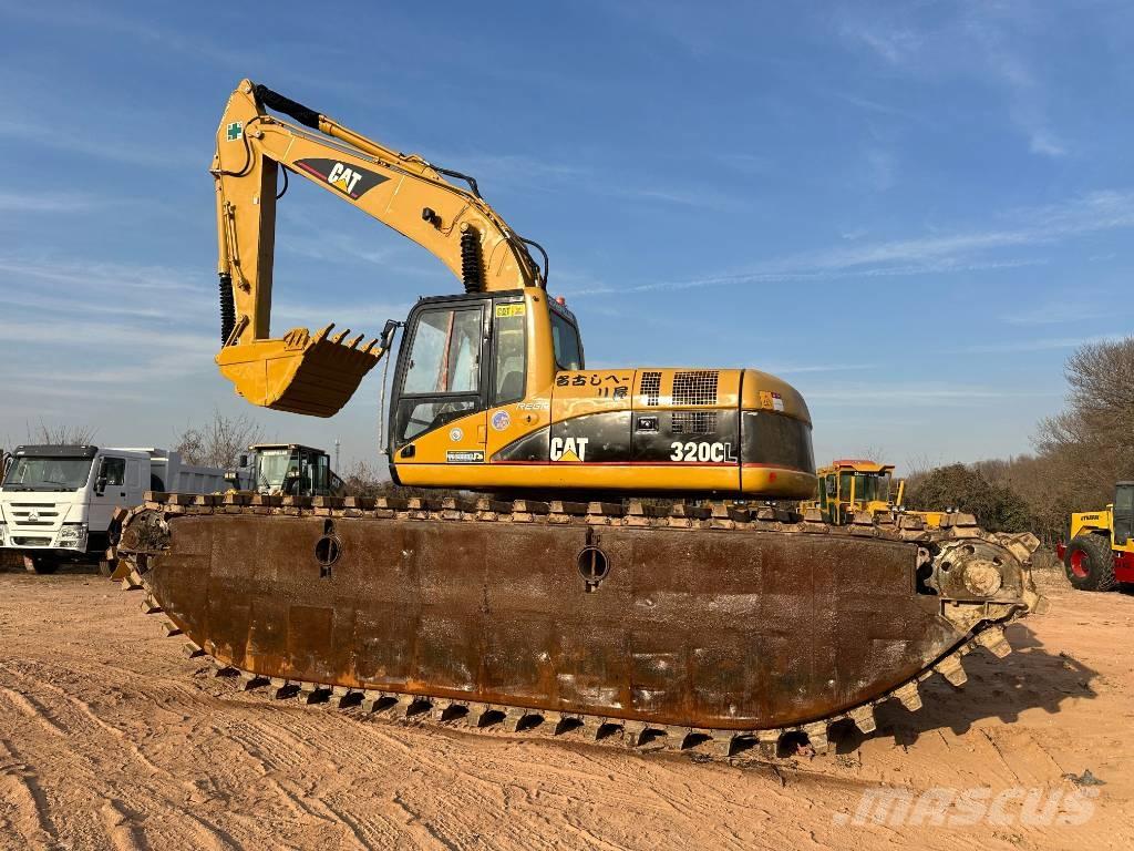 CAT 320 C L Excavator amfibiu