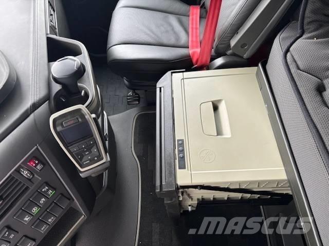 Volvo FH 540 AERO Camion cu control de temperatura
