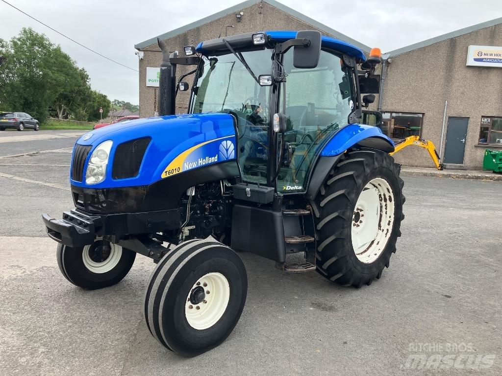 New Holland T6010 Tractoare