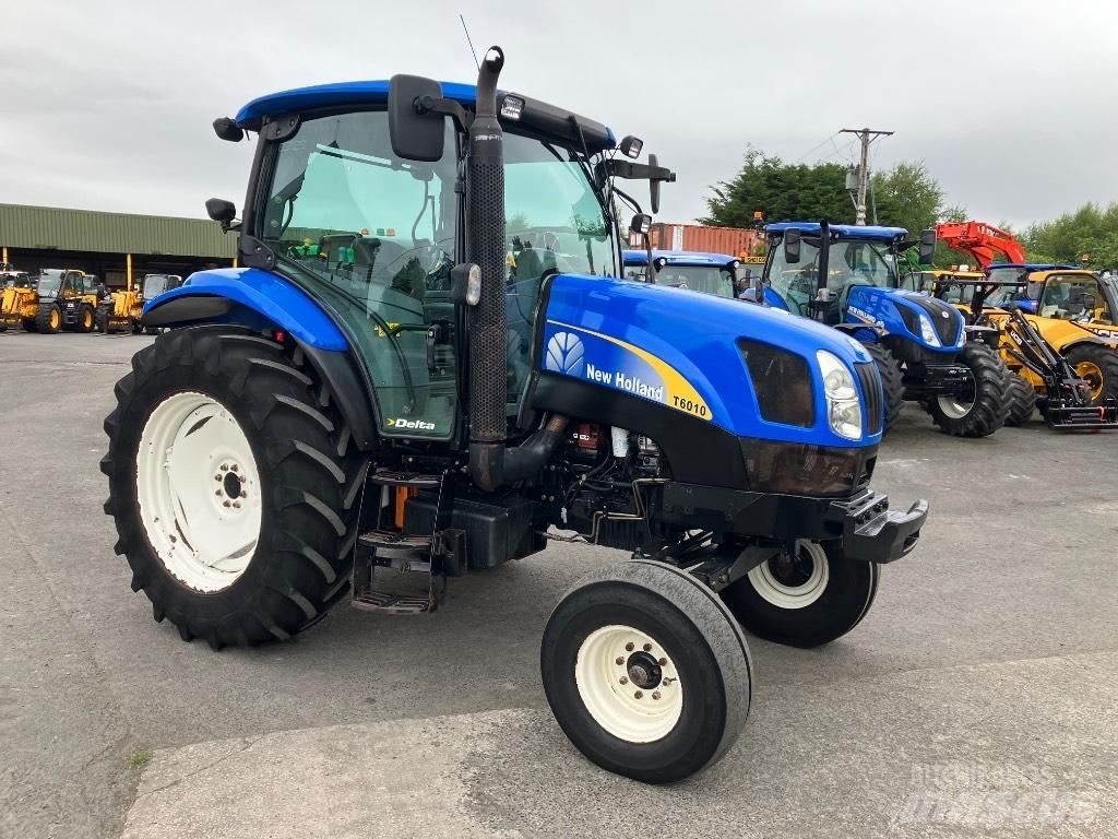 New Holland T6010 Tractoare