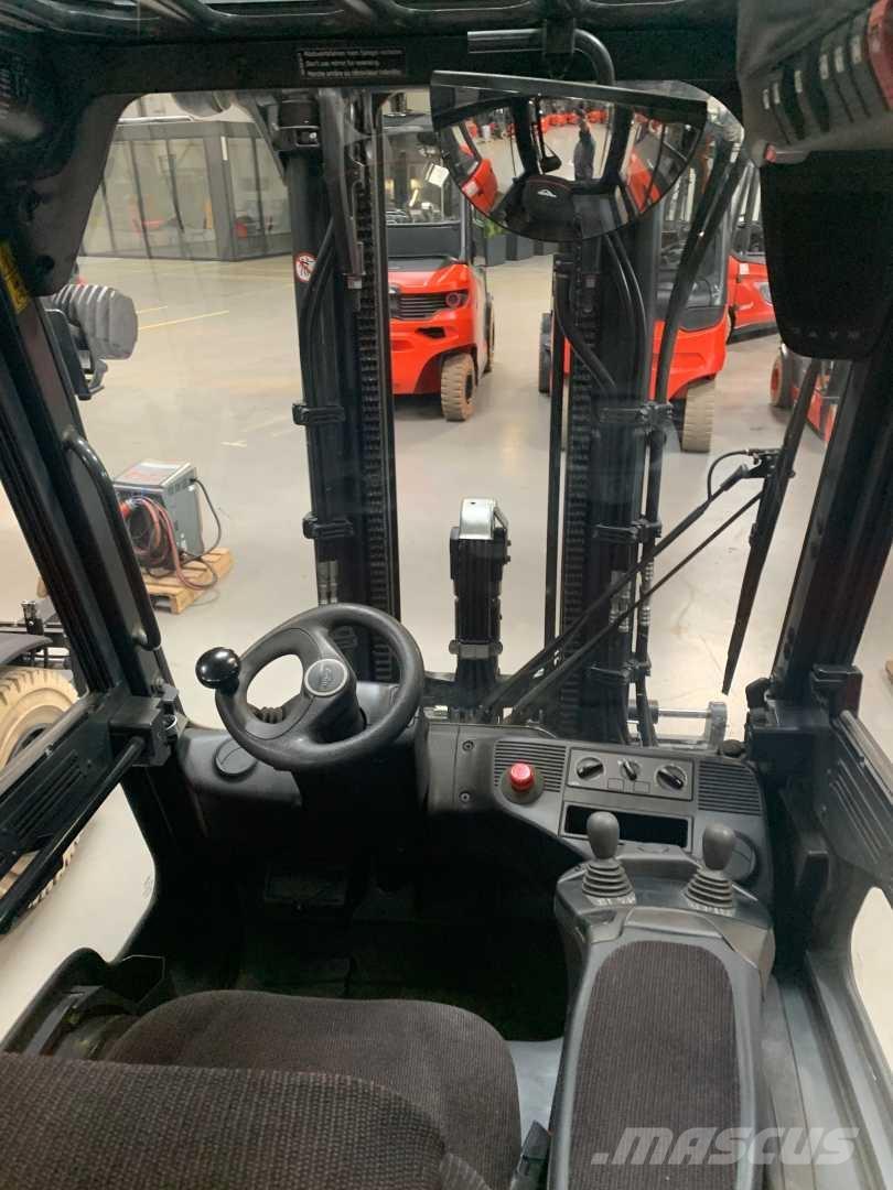 Linde E35L Stivuitor electric