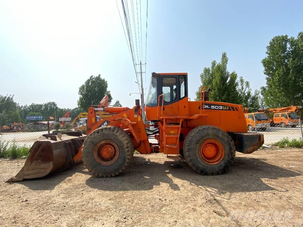 Doosan DL503 Incarcator pe pneuri