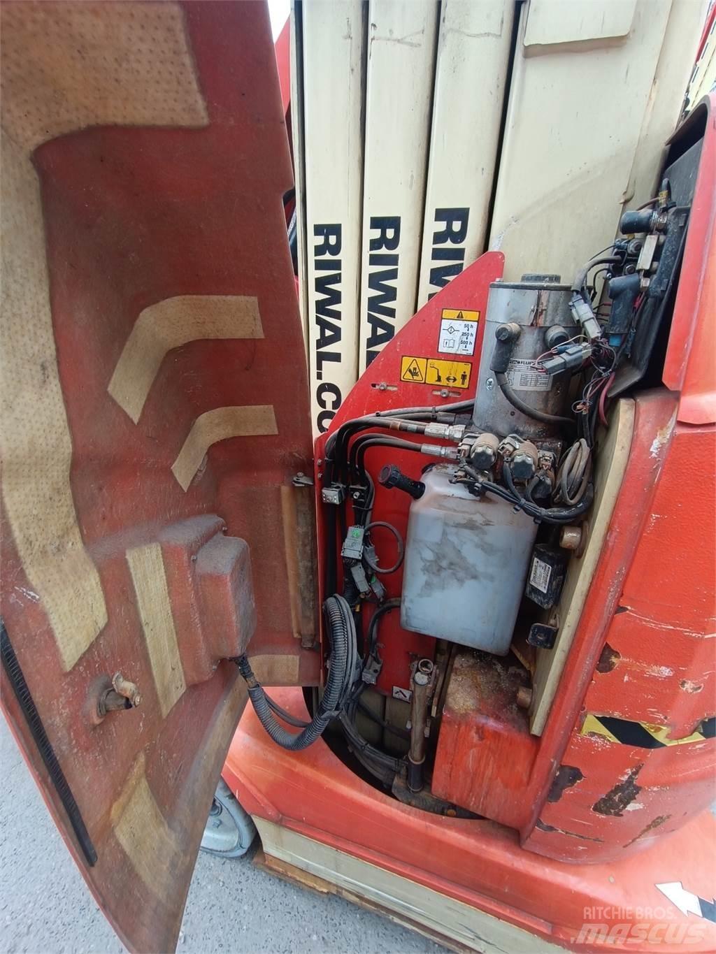 JLG T10E Alte ascensoare si platforme