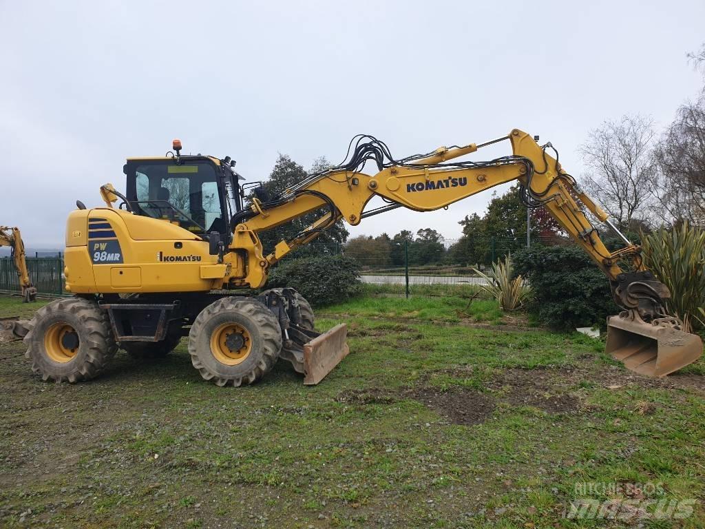 Komatsu PW98MR-10 Excavatoare cu roti