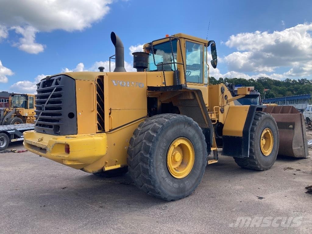 Volvo L 180 E Incarcator pe pneuri