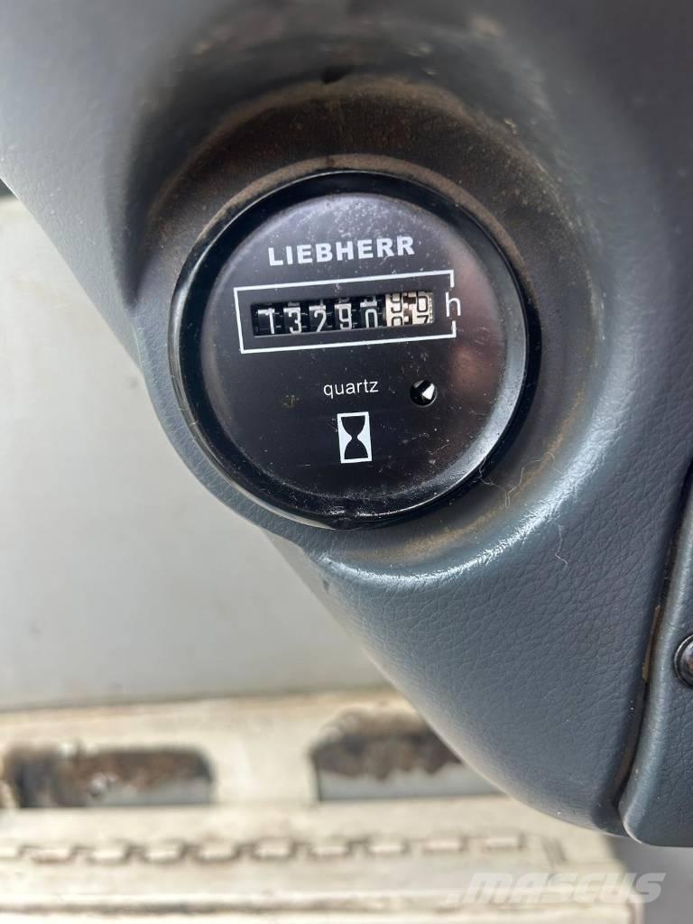 Liebherr 314 Excavatoare cu roti