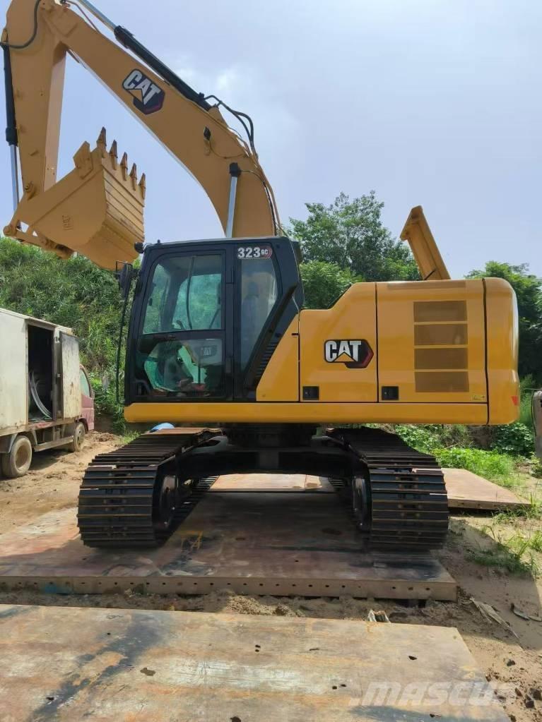CAT 323 GC Excavatoare pe șenile
