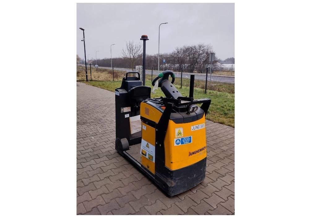 Jungheinrich EZS 130 Camioane de tractiune