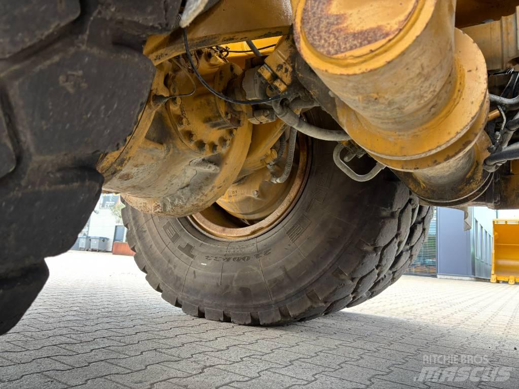 CAT 772G Camioane cu basculante rigide