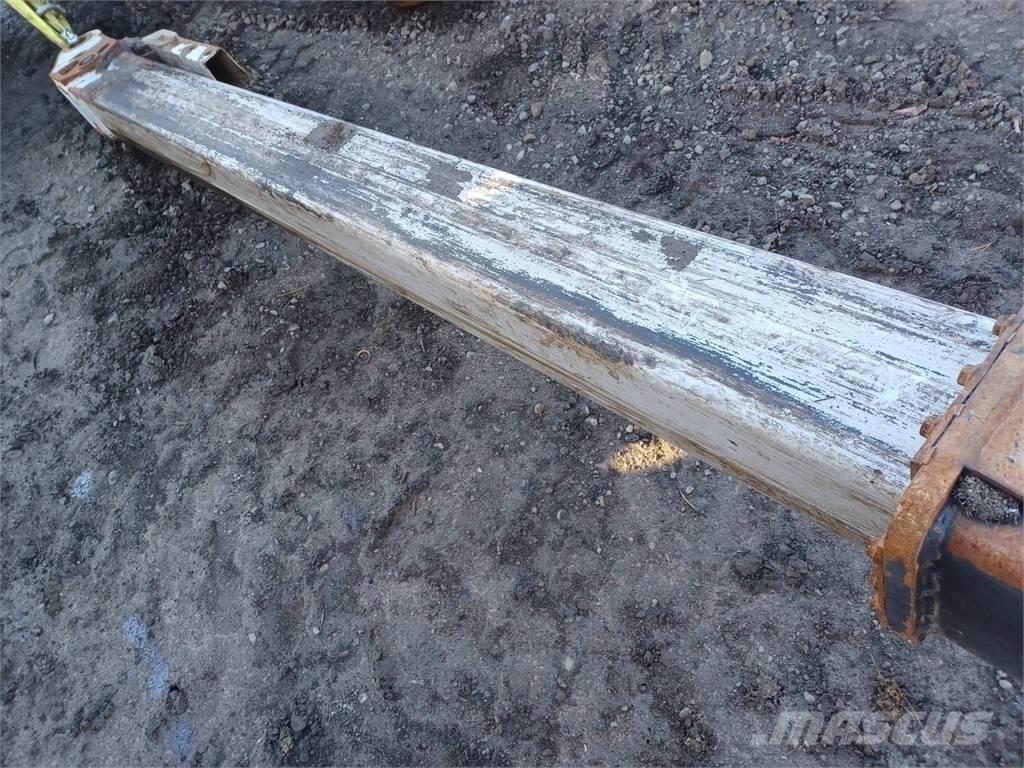 Komatsu 200H Macarale pentru culegatoare