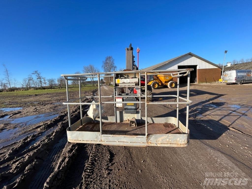 Manitou 200 ATJ Nacele cu brat articulat