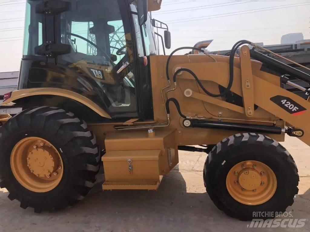 CAT 420 F Buldoexcavatoare