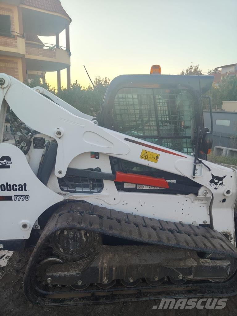 Bobcat T 770 Încarcatoare cu excavator