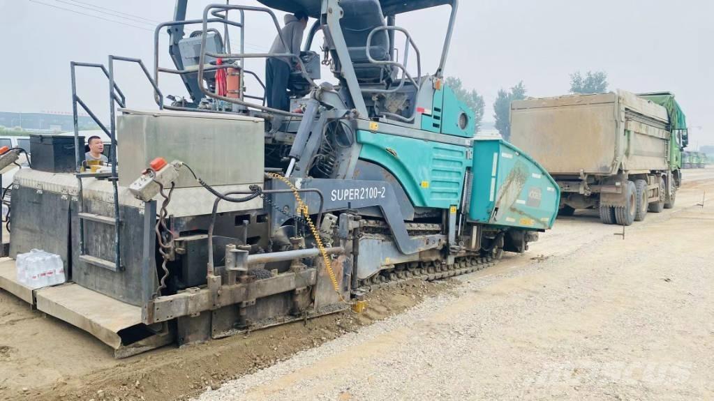 Vögele 2100-3l Pavatoare asfalt