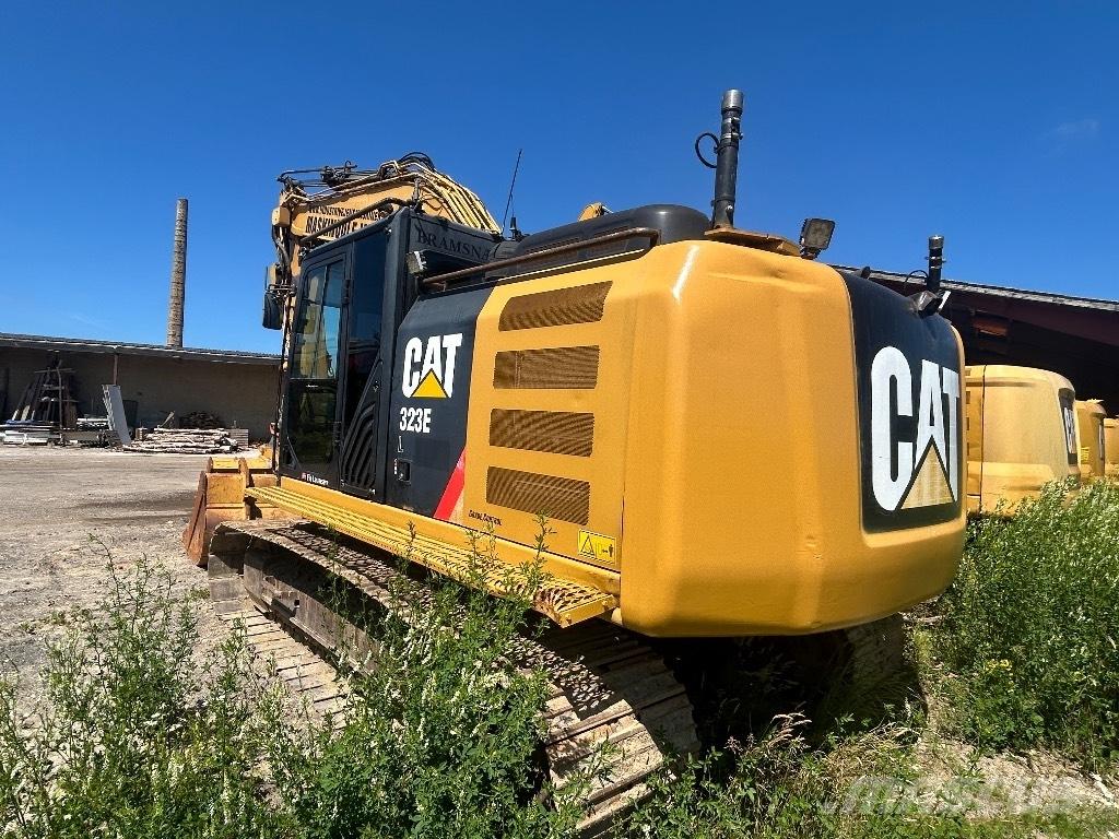 CAT 323 EL Excavatoare pe șenile

