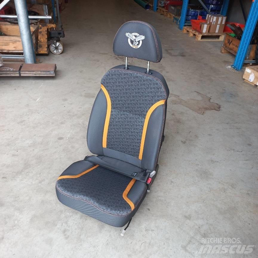 CASE CX210E stoel Cabine si interior