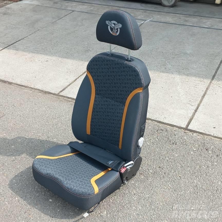 CASE CX210E stoel Cabine si interior