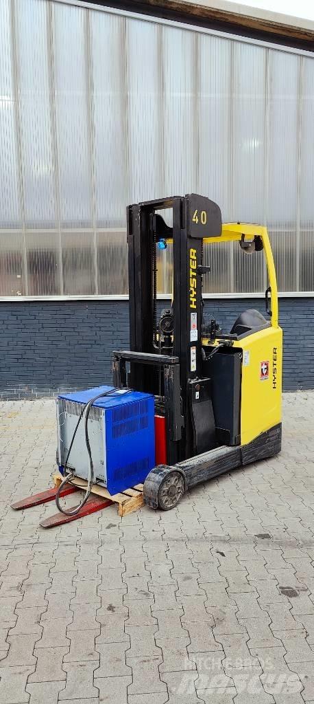 Hyster R 1.6 Stivuitor cu catarg retractabil