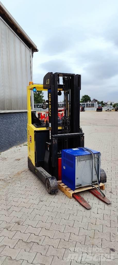 Hyster R 1.6 Stivuitor cu catarg retractabil