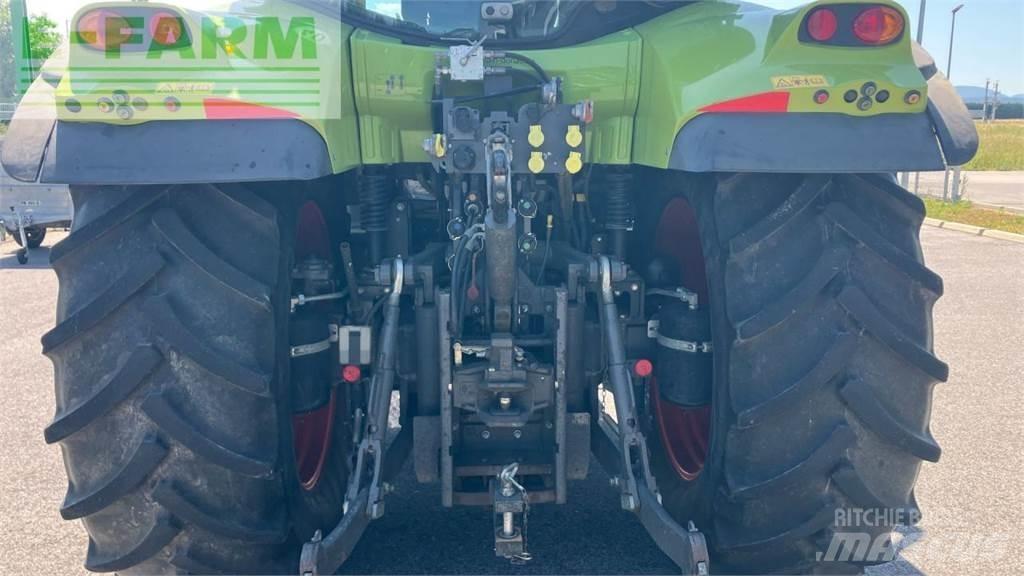 CLAAS ARION 530 Tractoare
