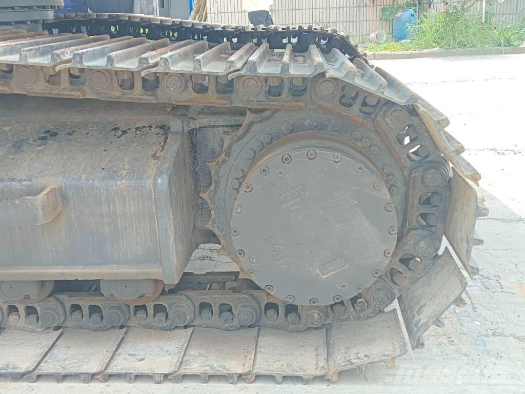 Hyundai R220LC-9S Excavatoare pe șenile
