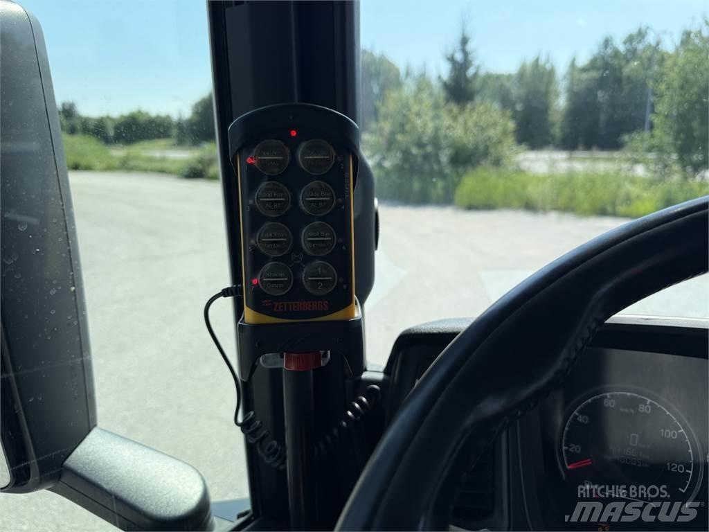 Scania G500 6X2 Camion cu carlig de ridicare