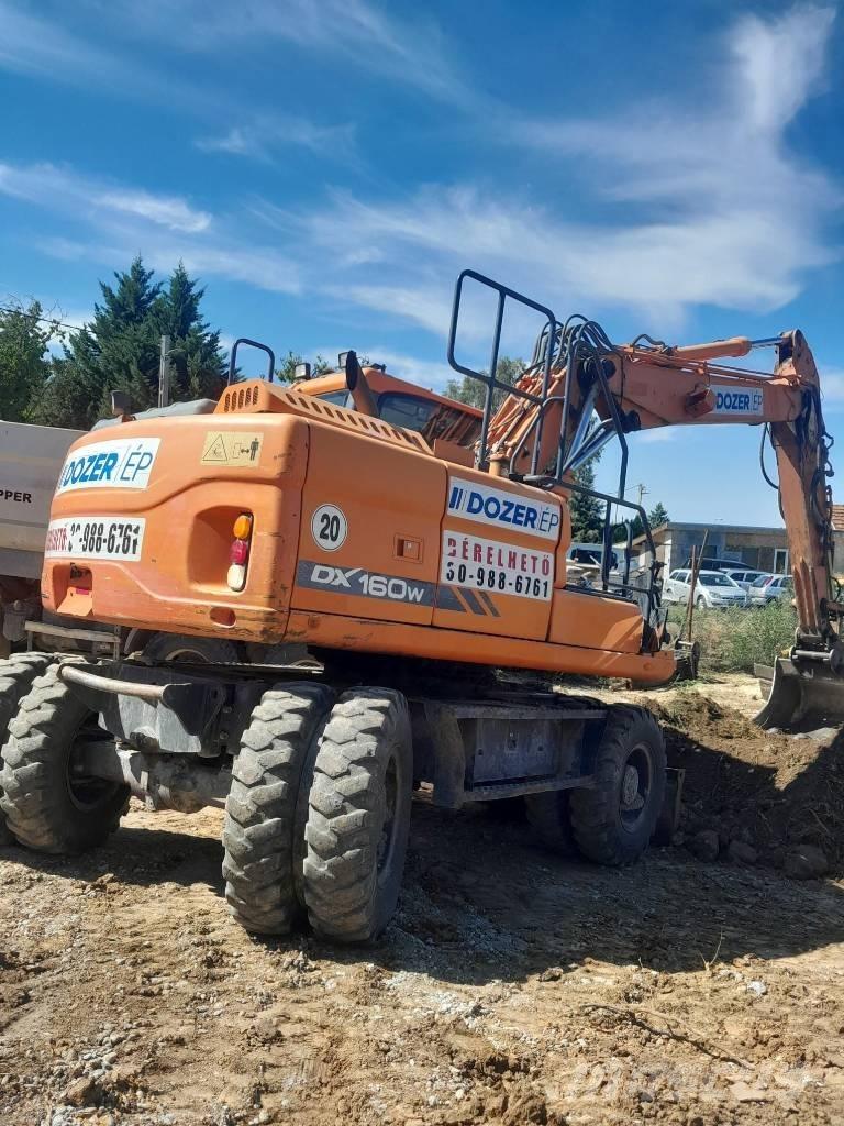 Doosan DX 160 W-3 Excavatoare cu roti