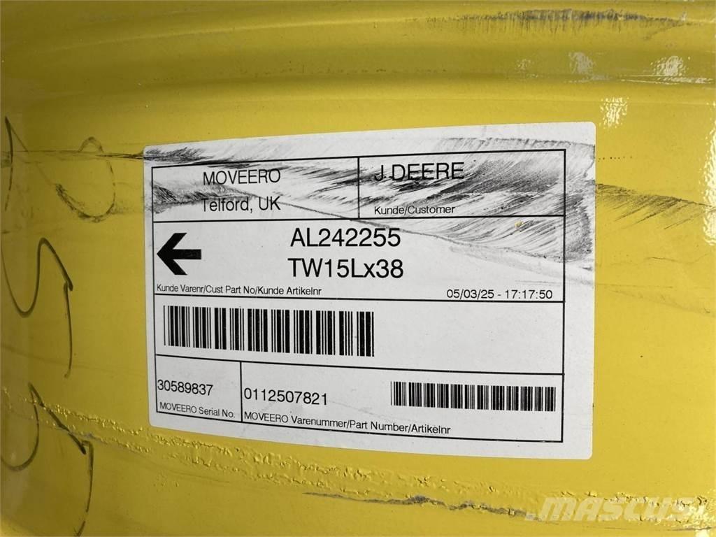 John Deere 15x38 Roti