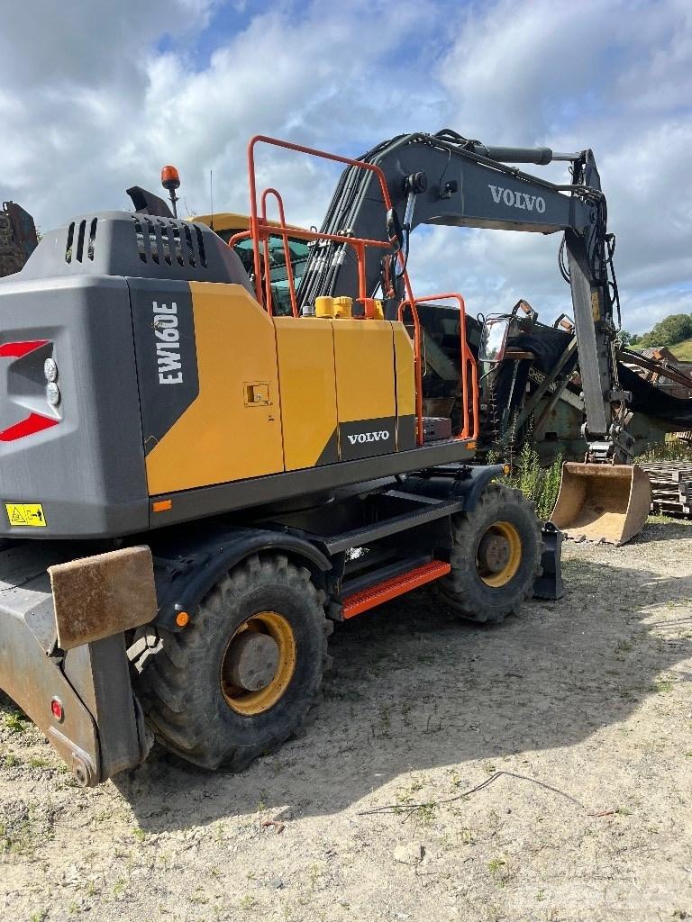 Volvo EW 160 E Excavatoare cu roti