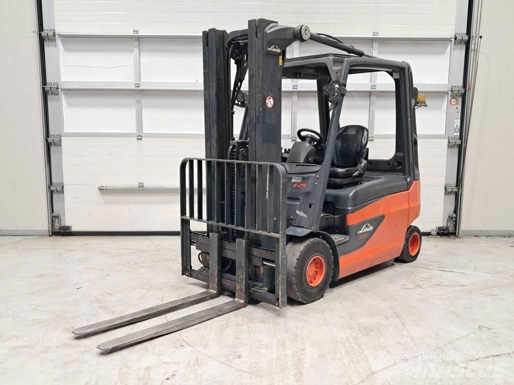 Linde E25L-01 Stivuitor electric